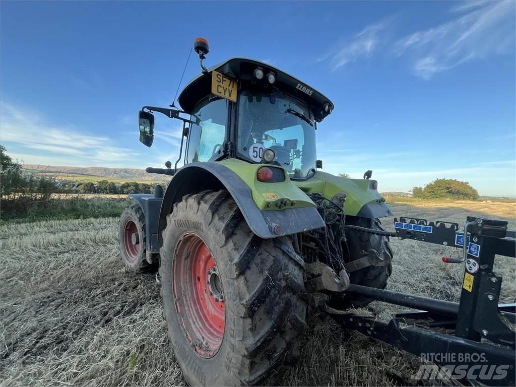 CLAAS ARION 630 Traktorit