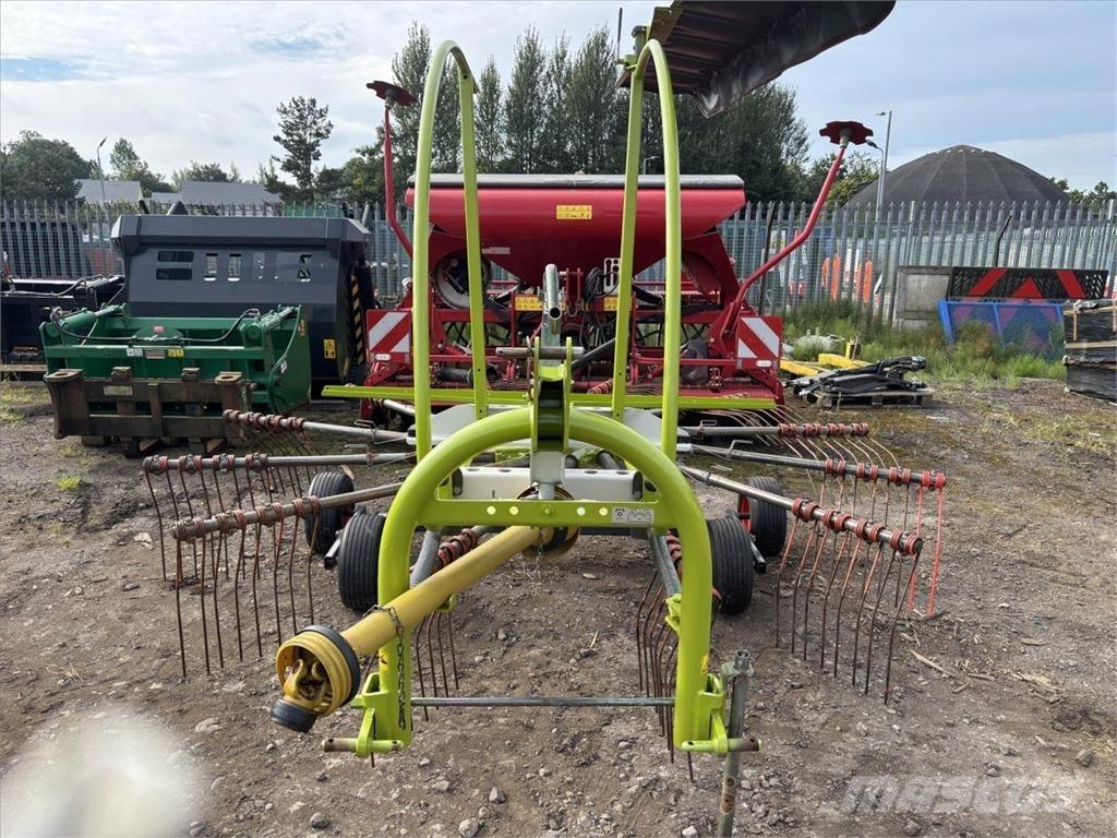 CLAAS LINER 450 Pöyhimet ja haravat