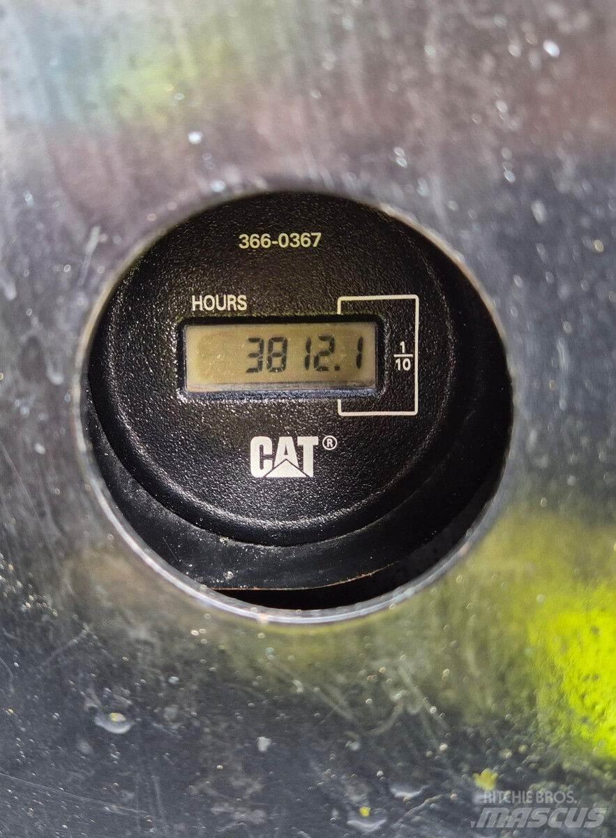 CAT 305E2 Midikaivukoneet 7t - 12t