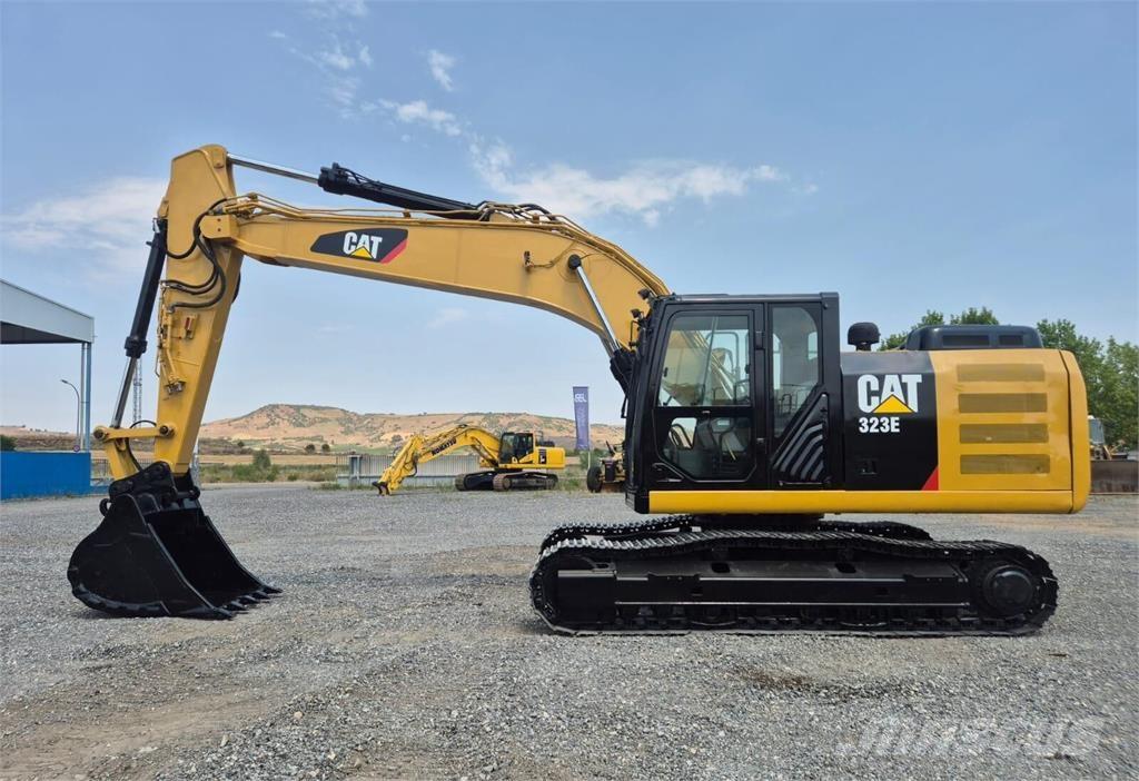 CAT 323ELN Telakaivukoneet