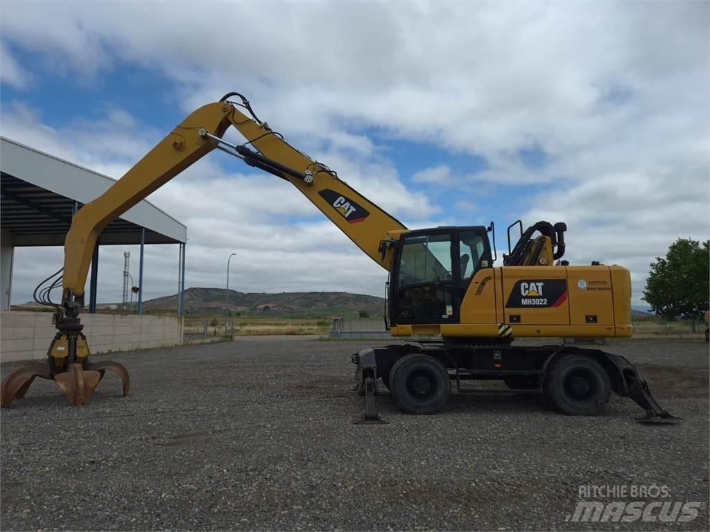 CAT MH3022 Pyöräkaivukoneet