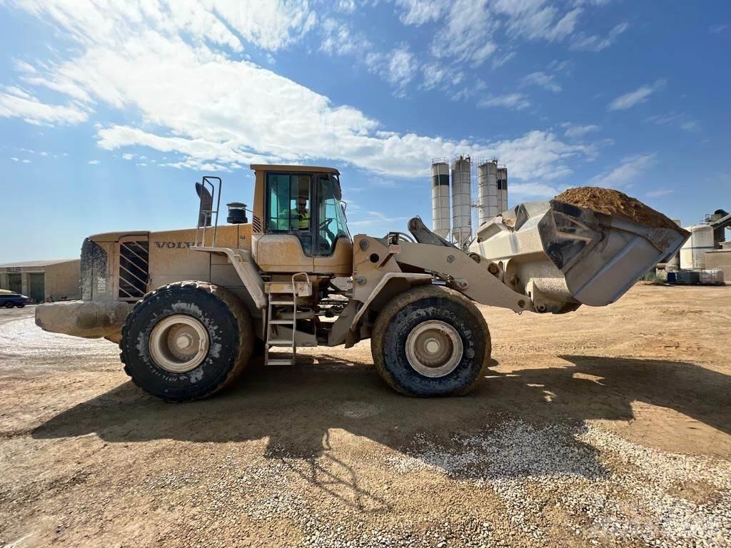Volvo L180F Pyöräkuormaajat