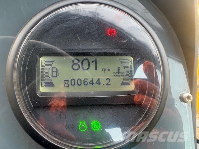 Mecalac 9MDX Minidumpperit