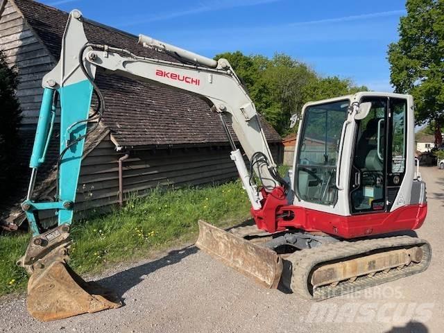 Takeuchi TB250 Midikaivukoneet 7t - 12t