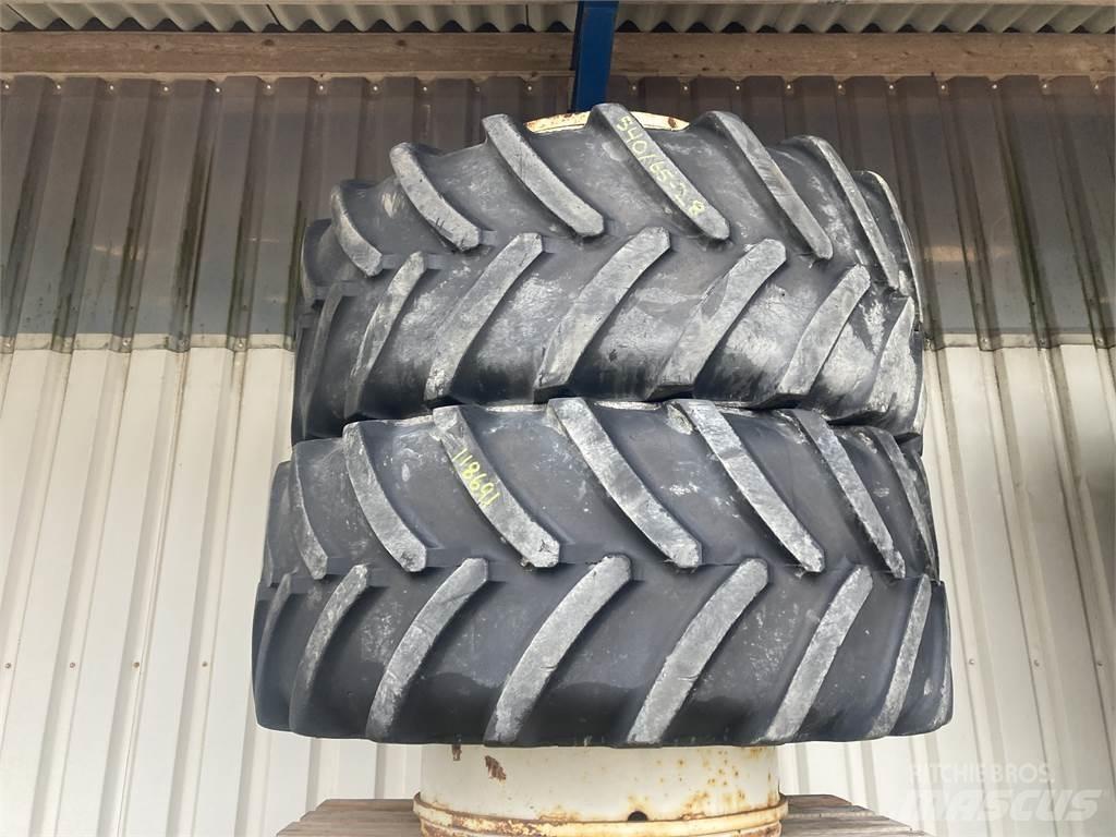  540/65R28 Renkaat ja vanteet