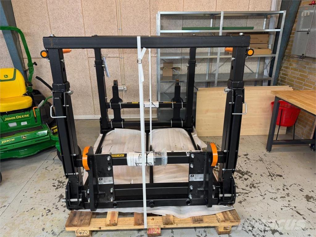 Ålö BALLESPYD Etukuormaimet ja kaivuulaitteet