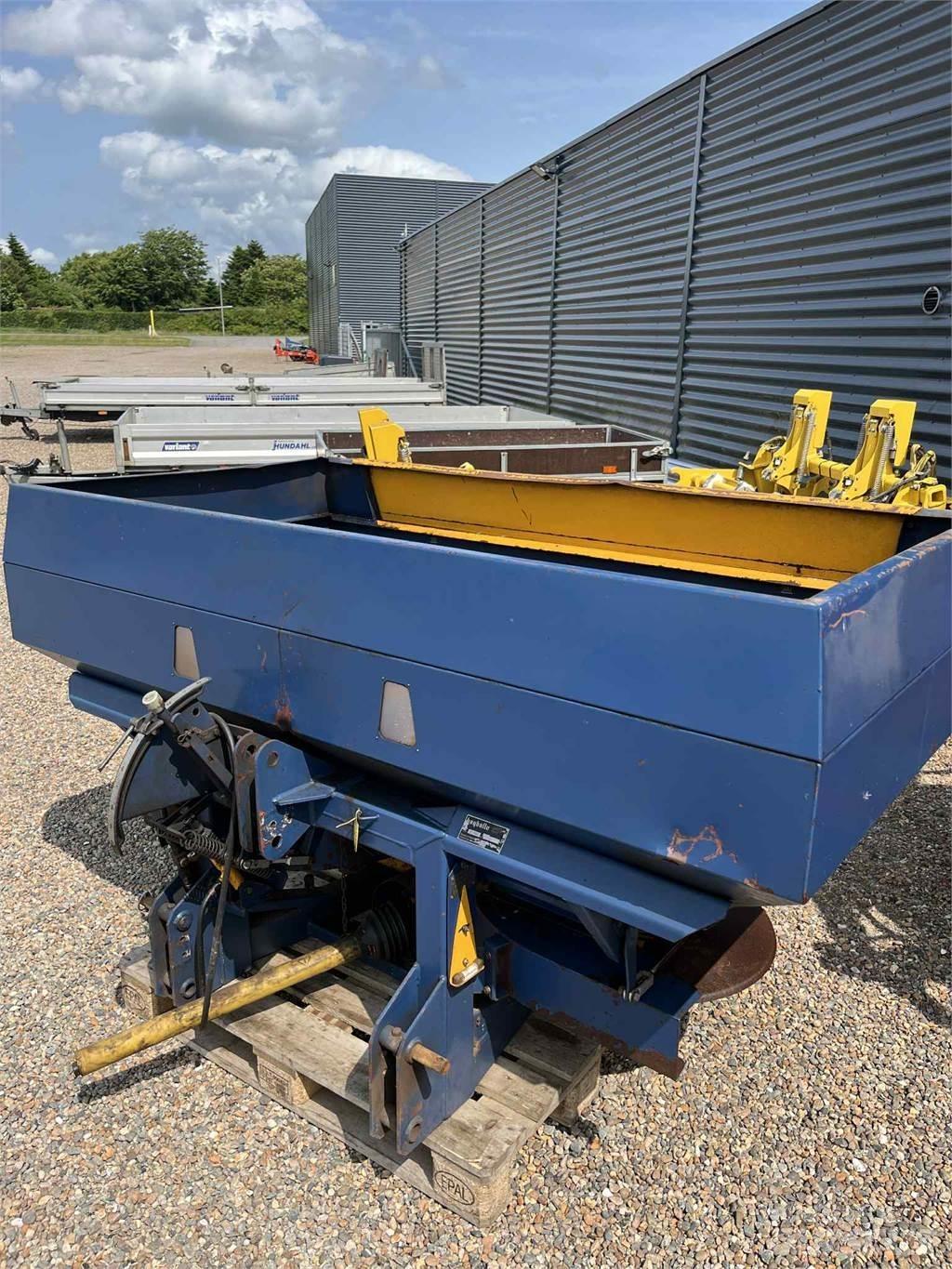 Bogballe E1500 Ruiskulannoittimet
