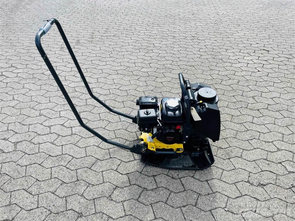 Bomag BP 12/50A W Tärylevyt
