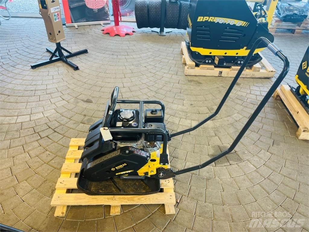 Bomag BP 25/50 Tärylevyt