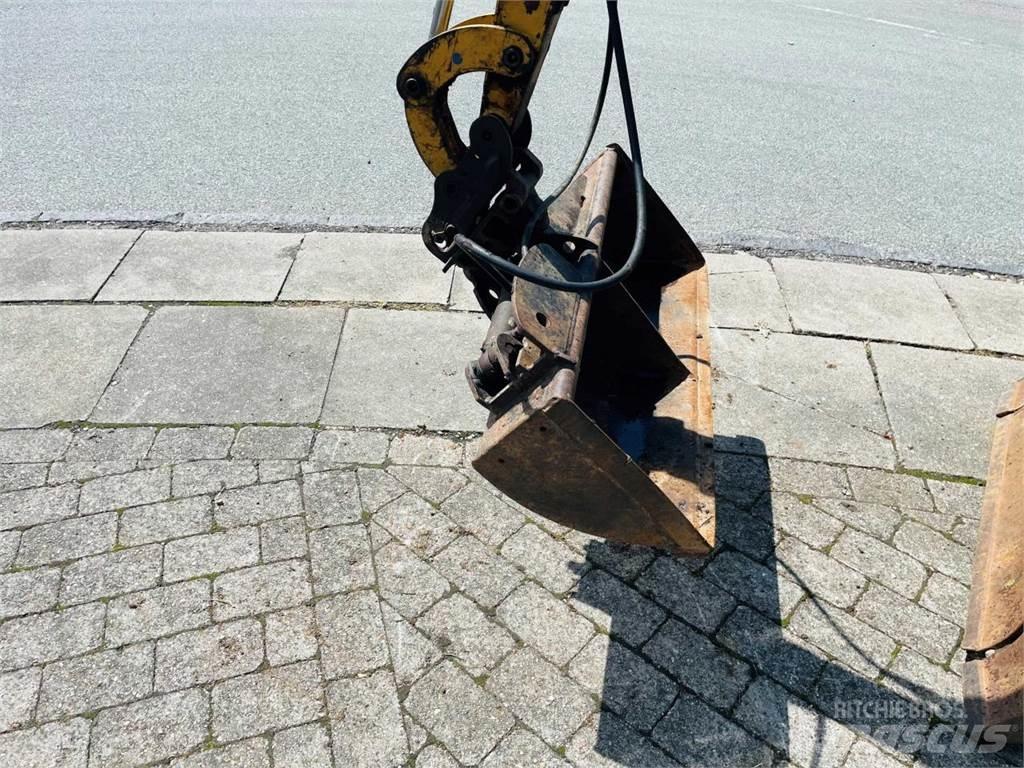 CAT 301.8C Minikaivukoneet < 7t