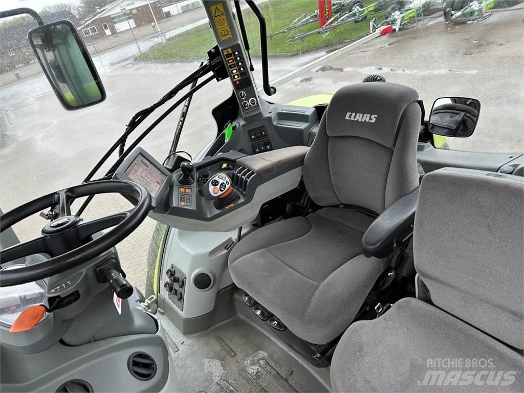 CLAAS AXION 930 Traktorit