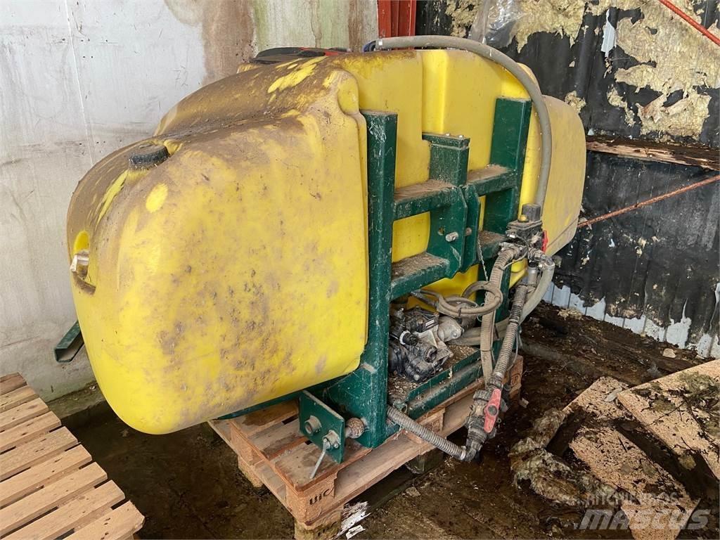 Danfoil 1500 L Säiliöt