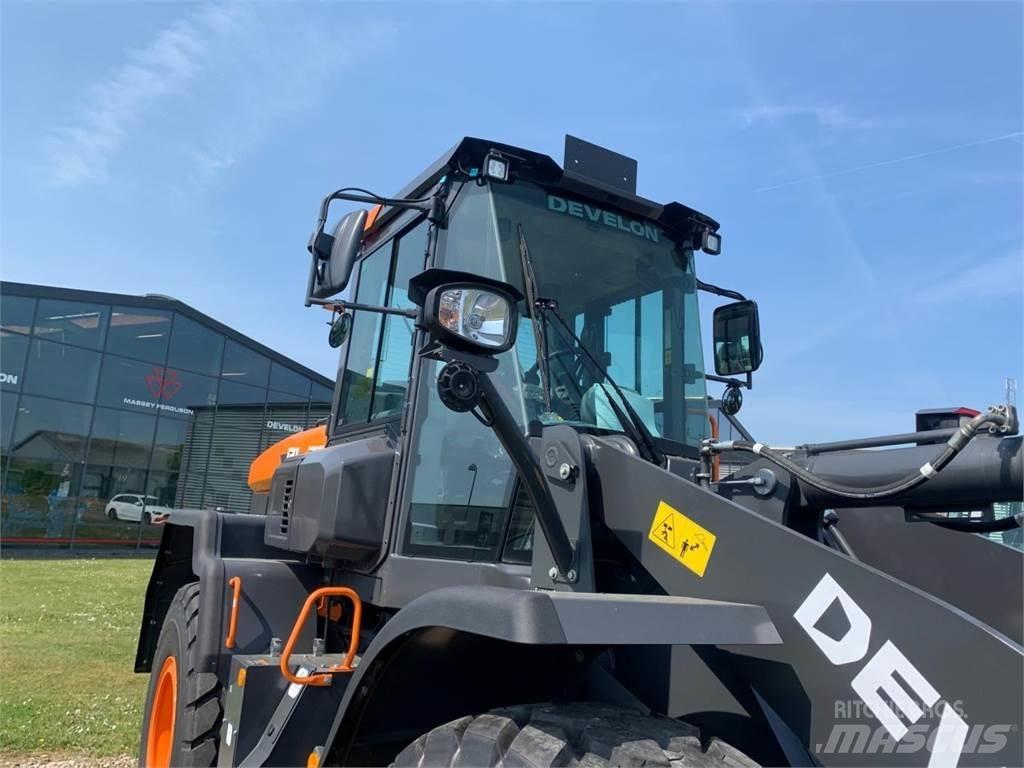 Develon DL250-7 Pyöräkuormaajat