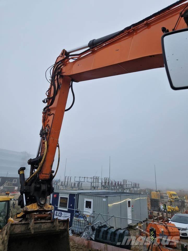 Doosan 255-5 Telakaivukoneet