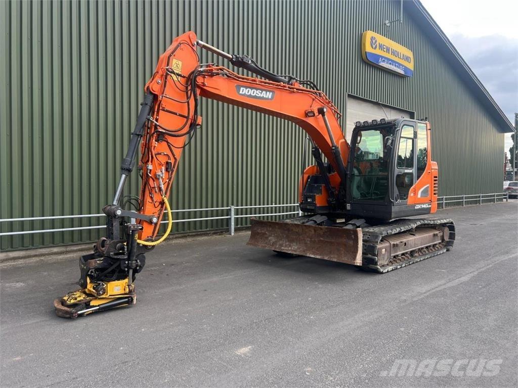 Doosan DX140LCR-5 Telakaivukoneet