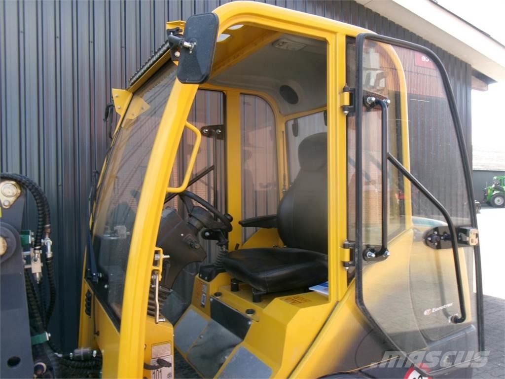 Eurotrac W12 Pienkuormaajat
