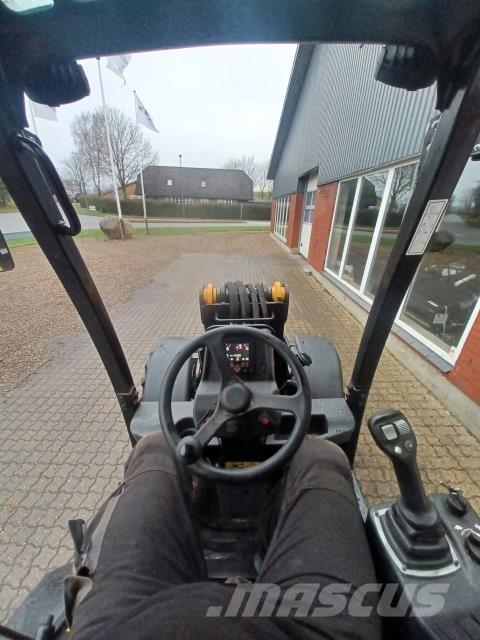 Gehl AL550 Pienkuormaajat