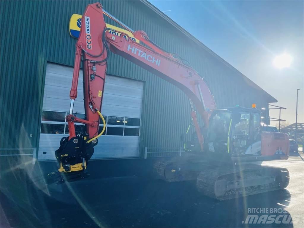 Hitachi ZX210-6 Telakaivukoneet