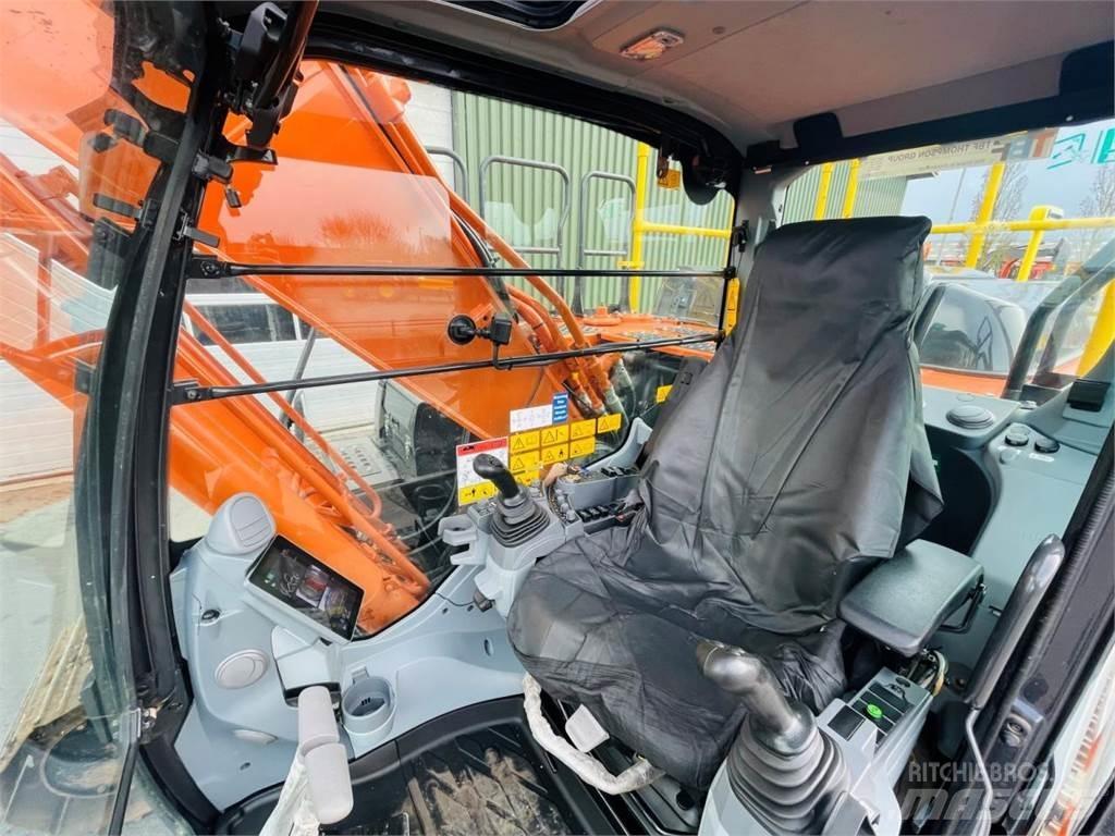 Hitachi ZX210LC-7 Telakaivukoneet