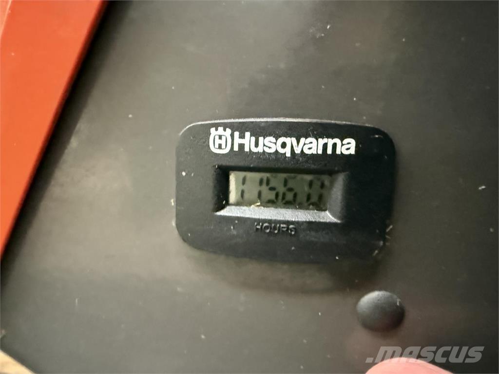 Husqvarna P525D Niittokoneet