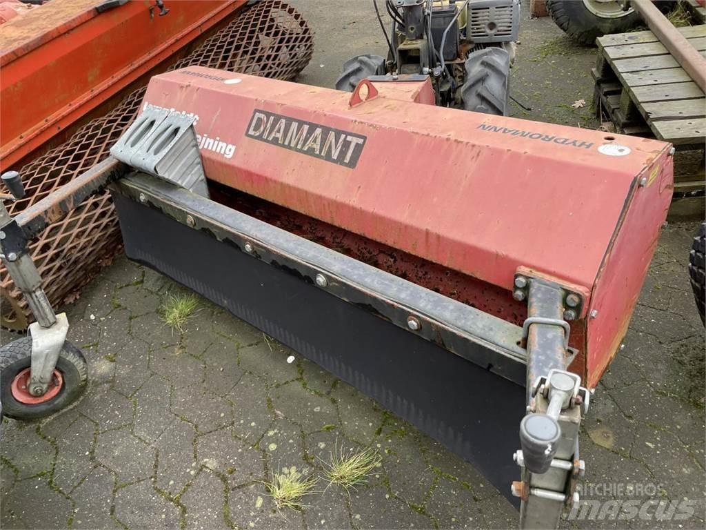 Hydromann 1250 Pöyhimet ja haravat