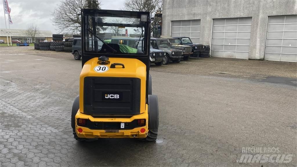 JCB 403 Pienkuormaajat