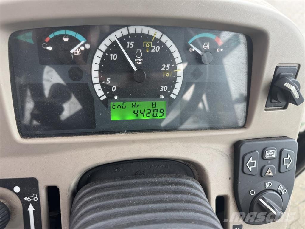 John Deere 3045R Taajamatraktorit