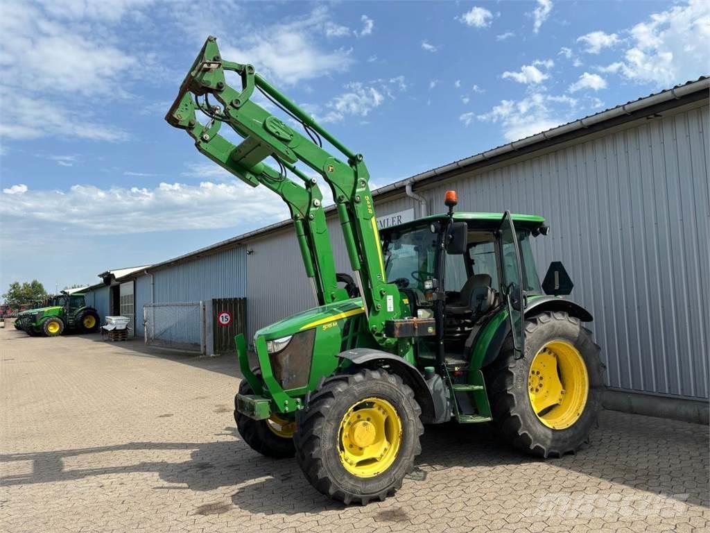 John Deere 5115M Traktorit