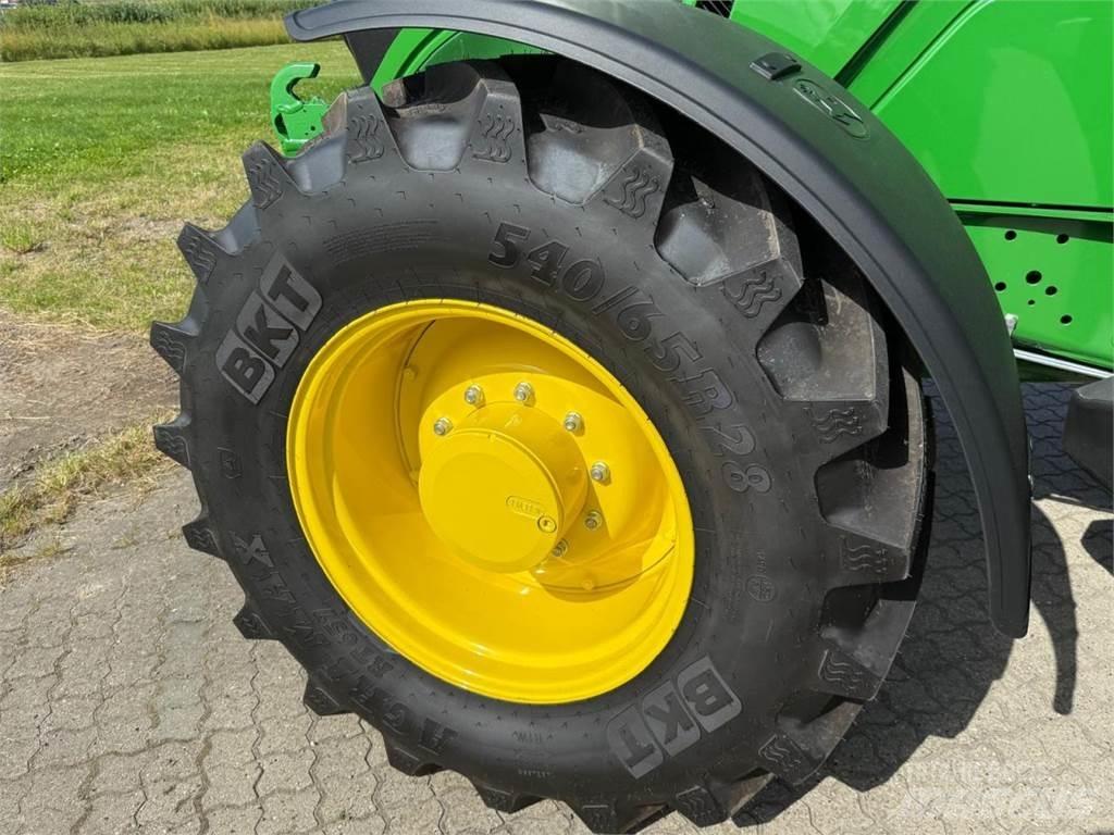 John Deere 6155M Traktorit
