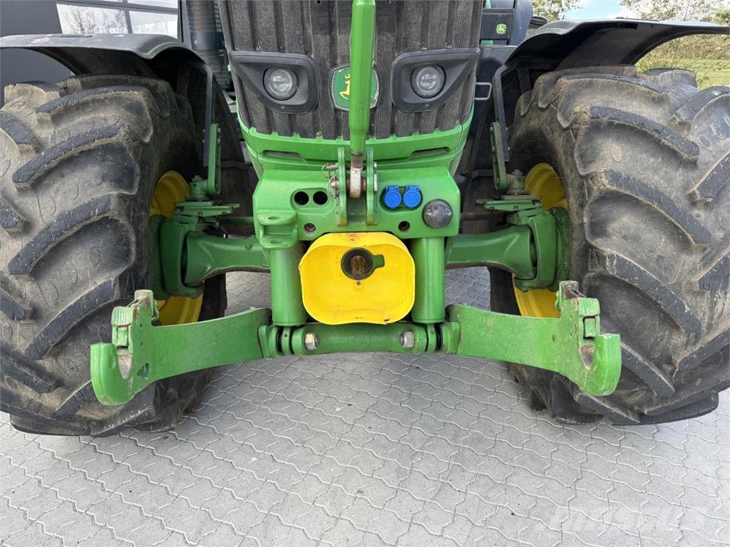 John Deere 6210R Traktorit