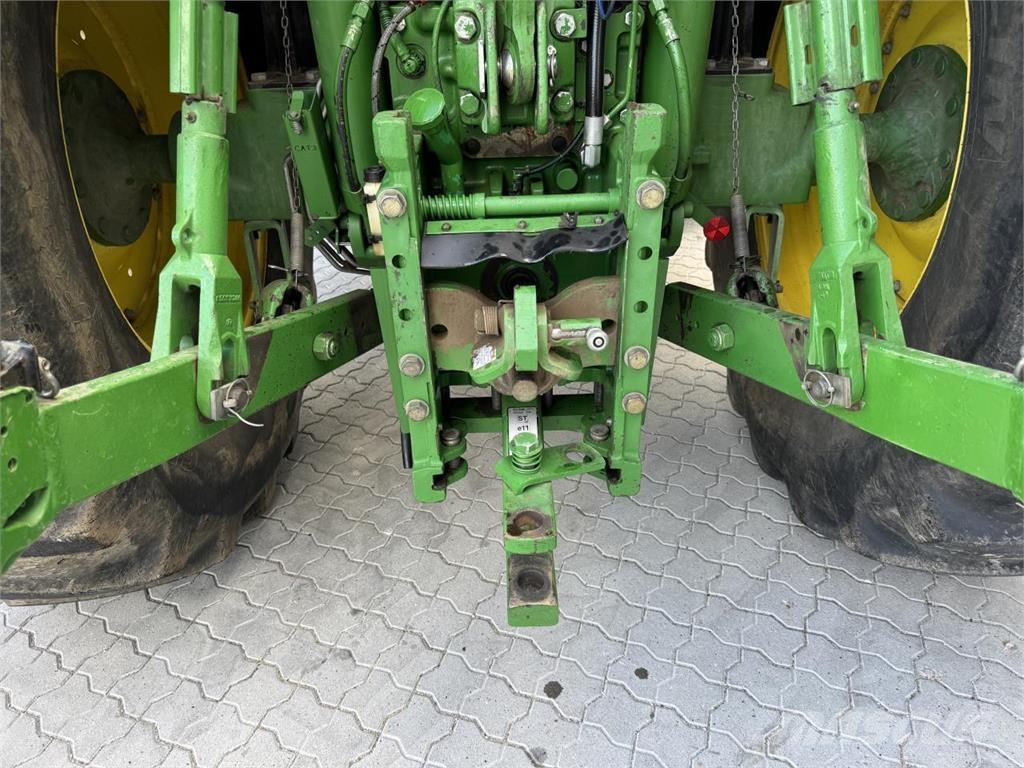 John Deere 6210R Traktorit