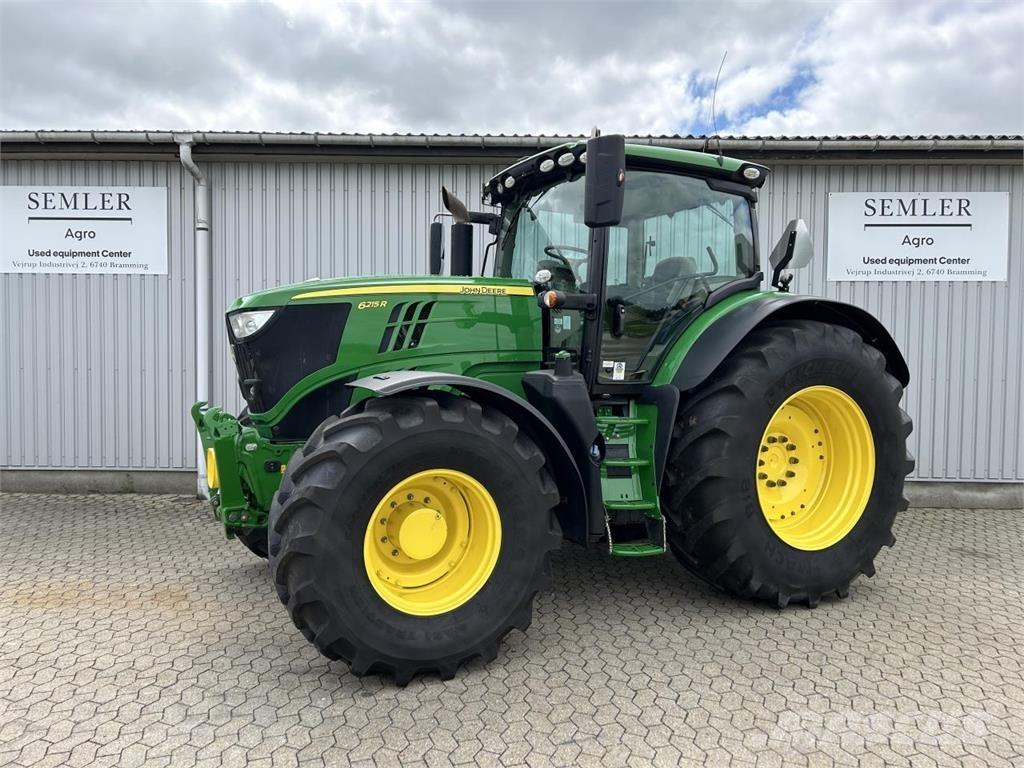 John Deere 6215R Traktorit
