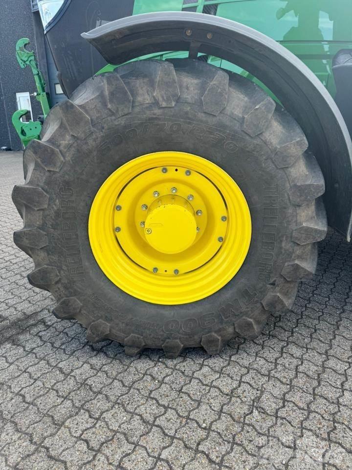 John Deere 6250R Traktorit