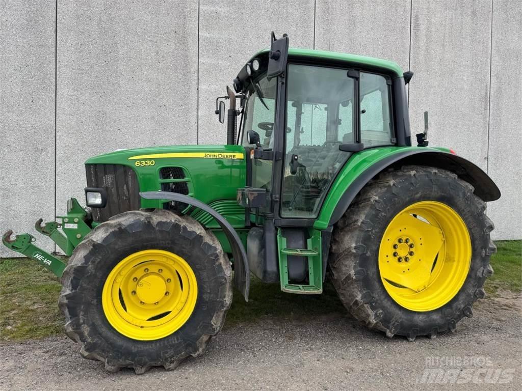 John Deere 6330 Traktorit