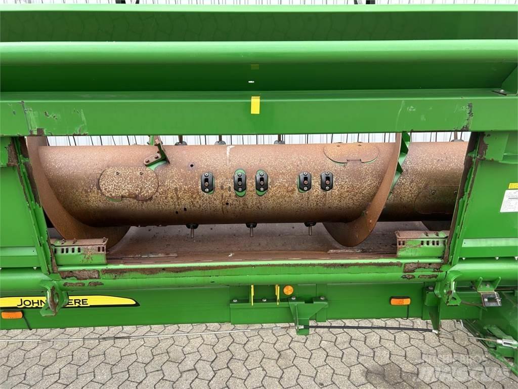 John Deere 635R Leikkuupöydät