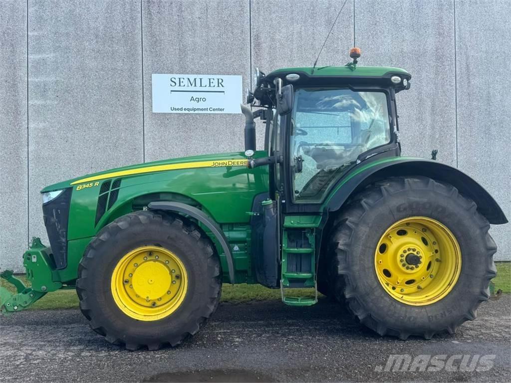 John Deere 8345R Traktorit
