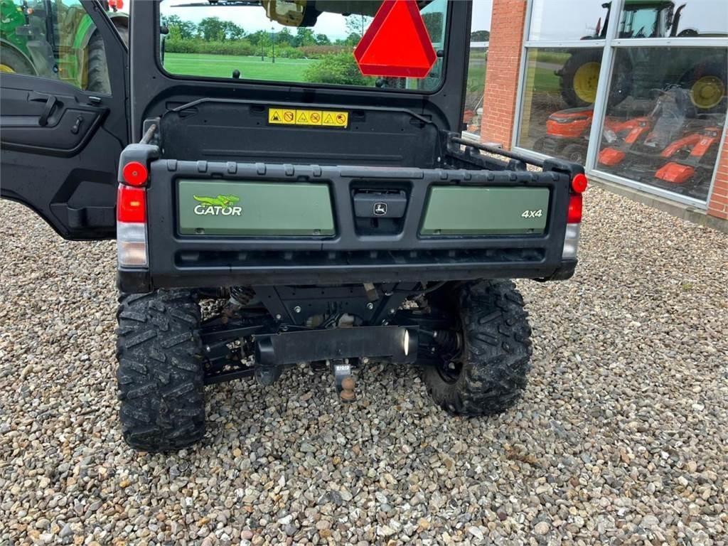 John Deere 865M Mönkijät