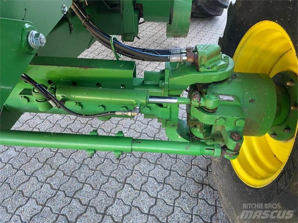 John Deere C670 Leikkuupuimurit