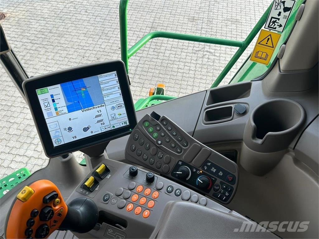 John Deere S690 Leikkuupuimurit