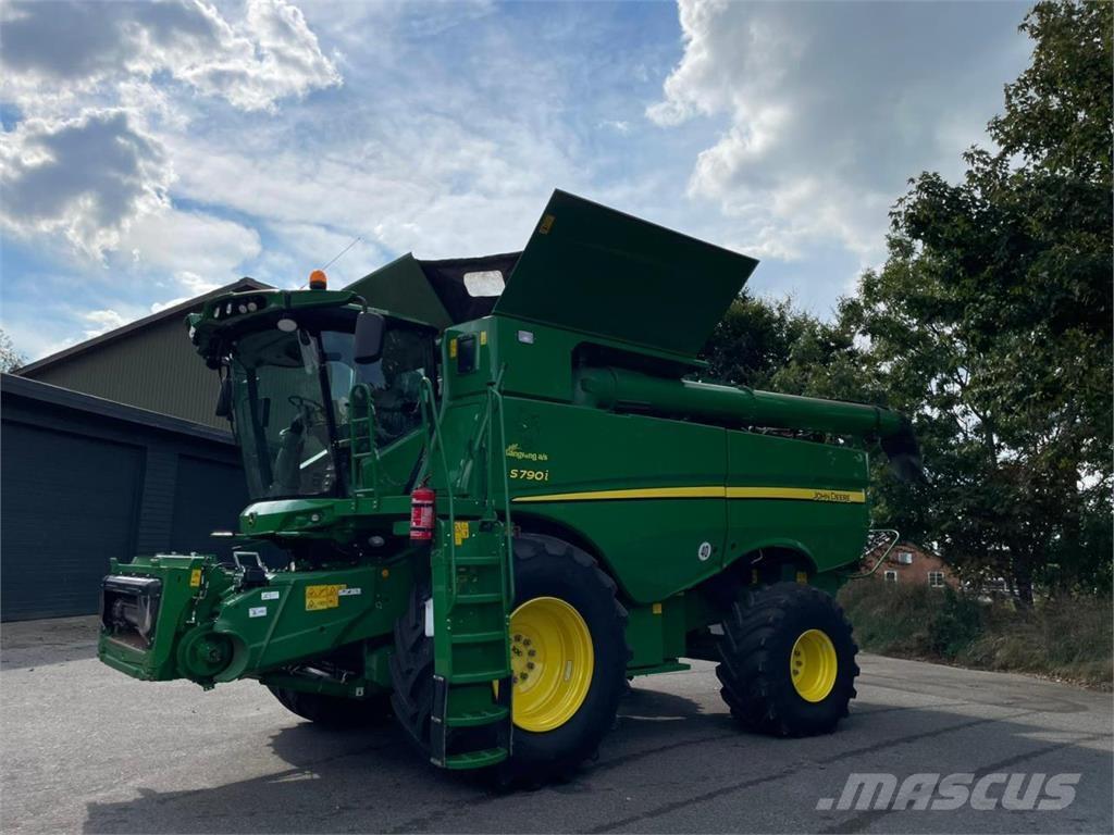 John Deere S790 Leikkuupuimurit