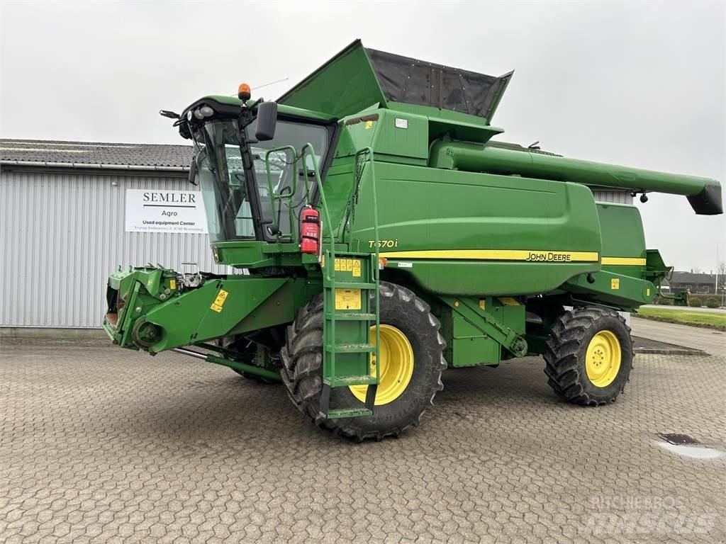 John Deere T670 Leikkuupuimurit