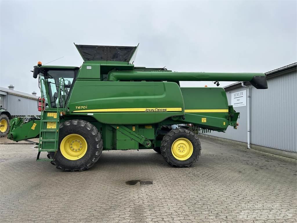 John Deere T670 Leikkuupuimurit