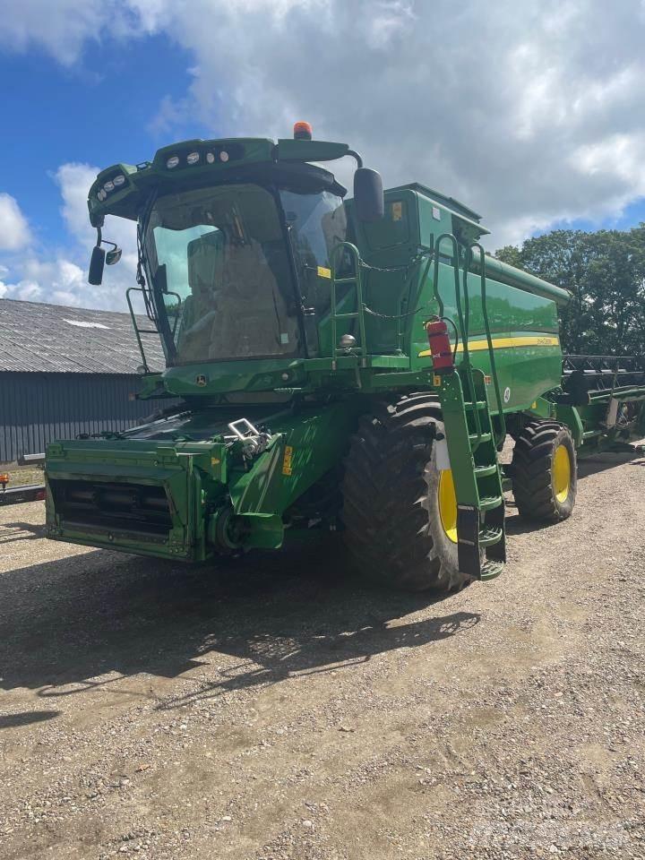 John Deere T670I Leikkuupuimurit