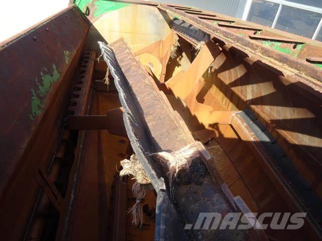 Keenan MF 380 Rehuvaunut