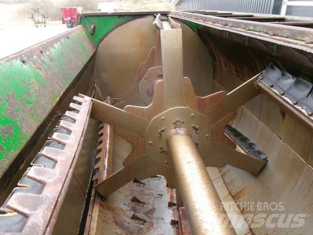 Keenan MF380 Rehuvaunut