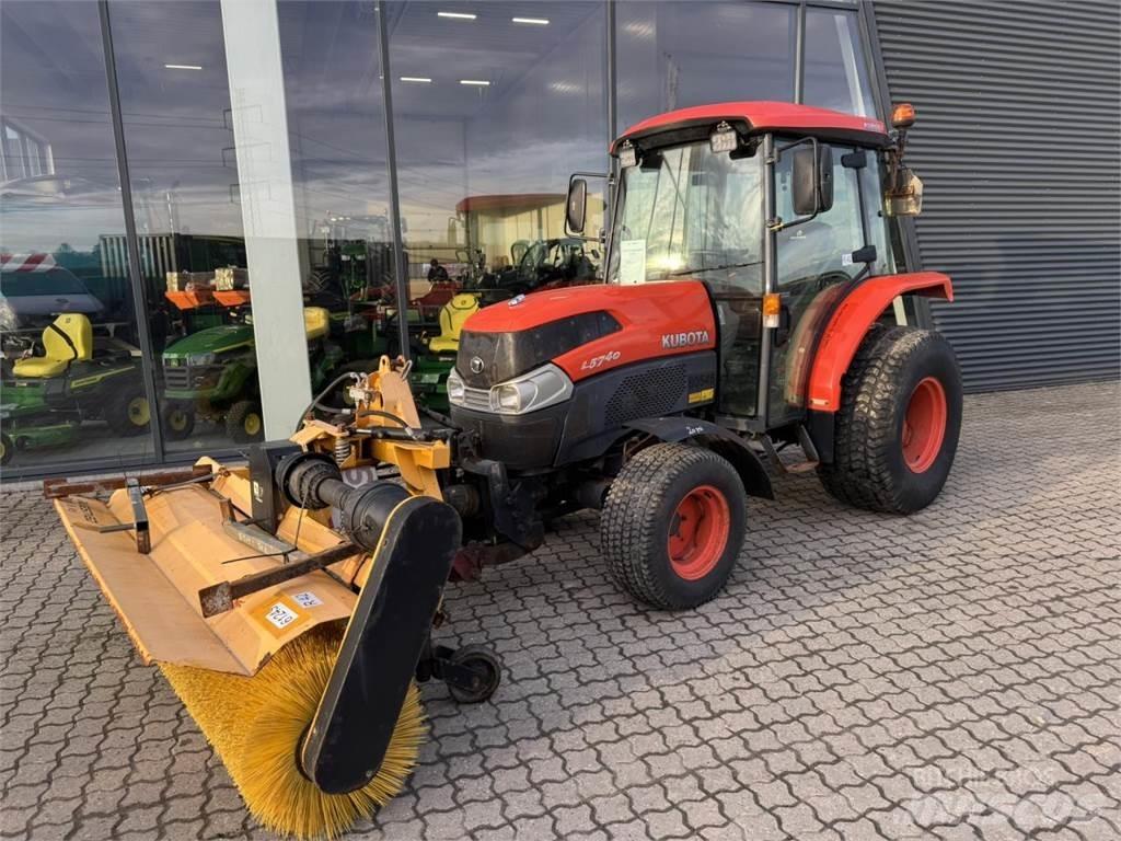 Kubota 5740 Taajamatraktorit