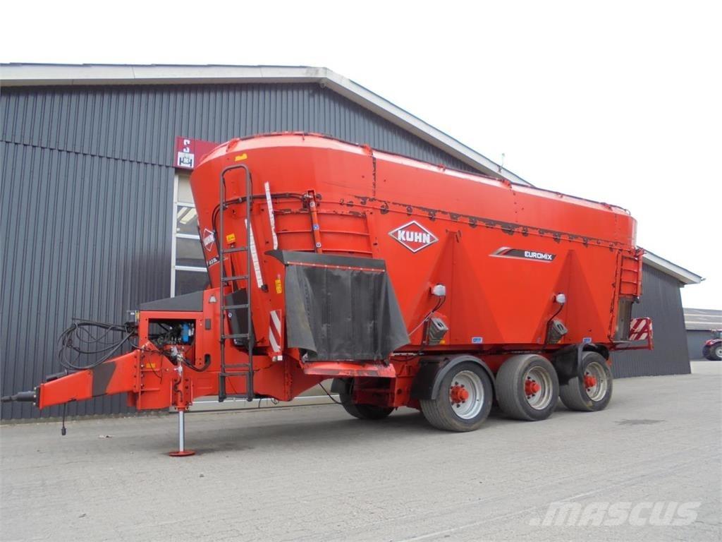 Kuhn 45.3 DL Rehuvaunut