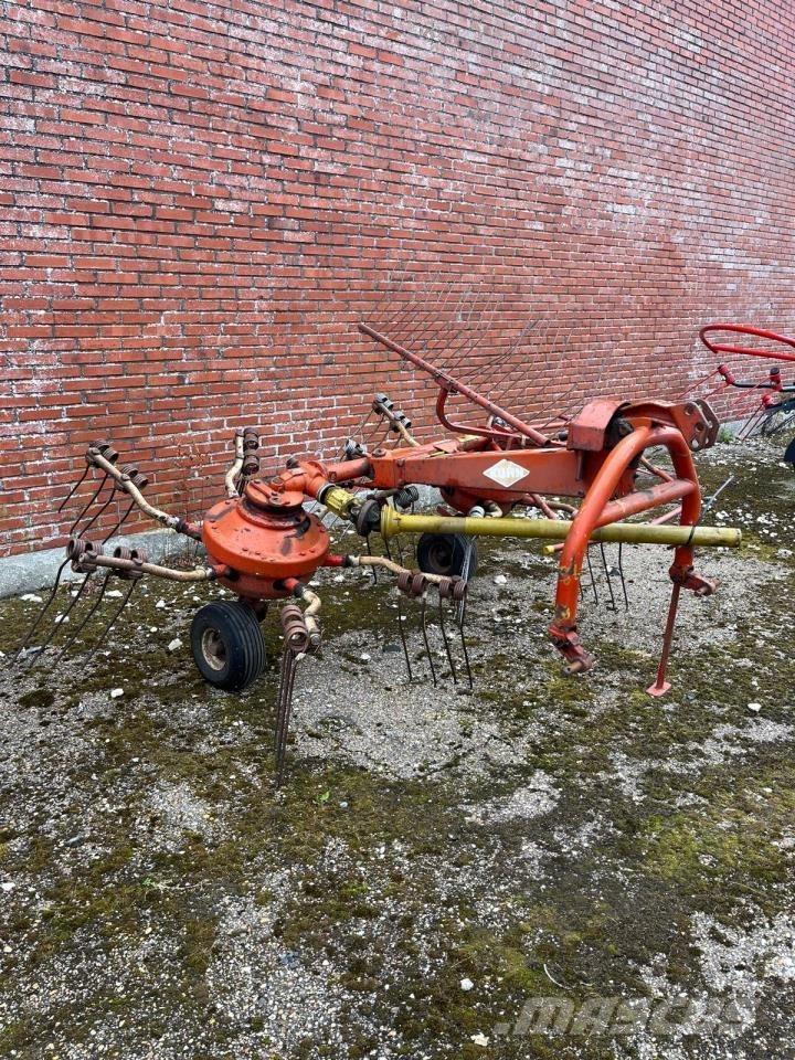 Kuhn GSR 25 N Pöyhimet ja haravat