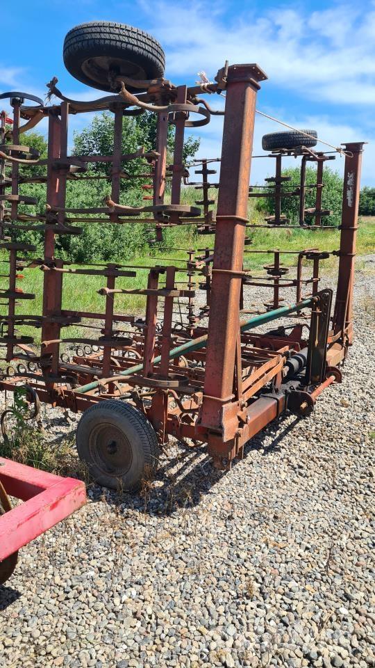 Kverneland 6M Kiekkomultaimet ja lautasäkeet