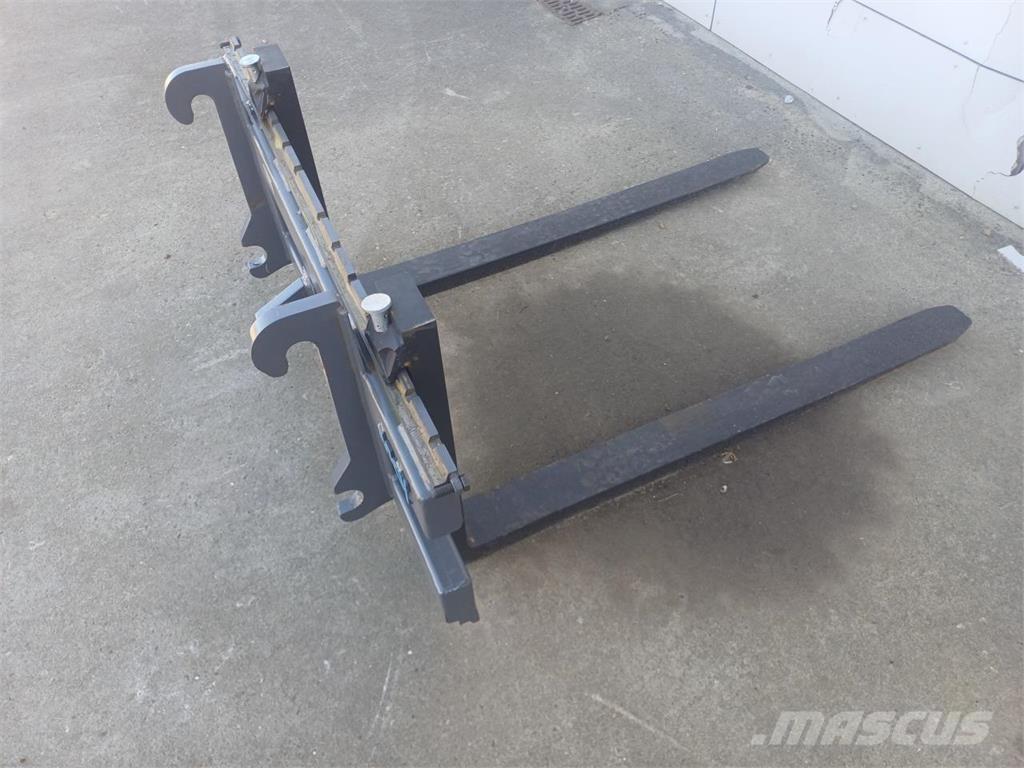 MO PALLEGAFFELSÆT Etukuormaimet ja kaivuulaitteet